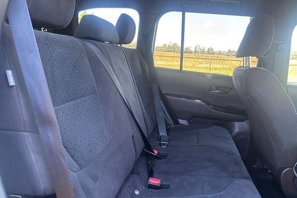 2024 Toyota Landcruiser GXL FJA300R