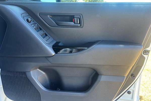 2024 Toyota Landcruiser GXL FJA300R