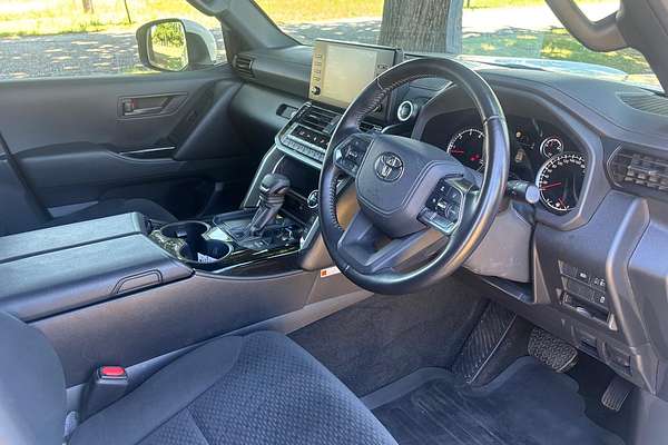 2024 Toyota Landcruiser GXL FJA300R