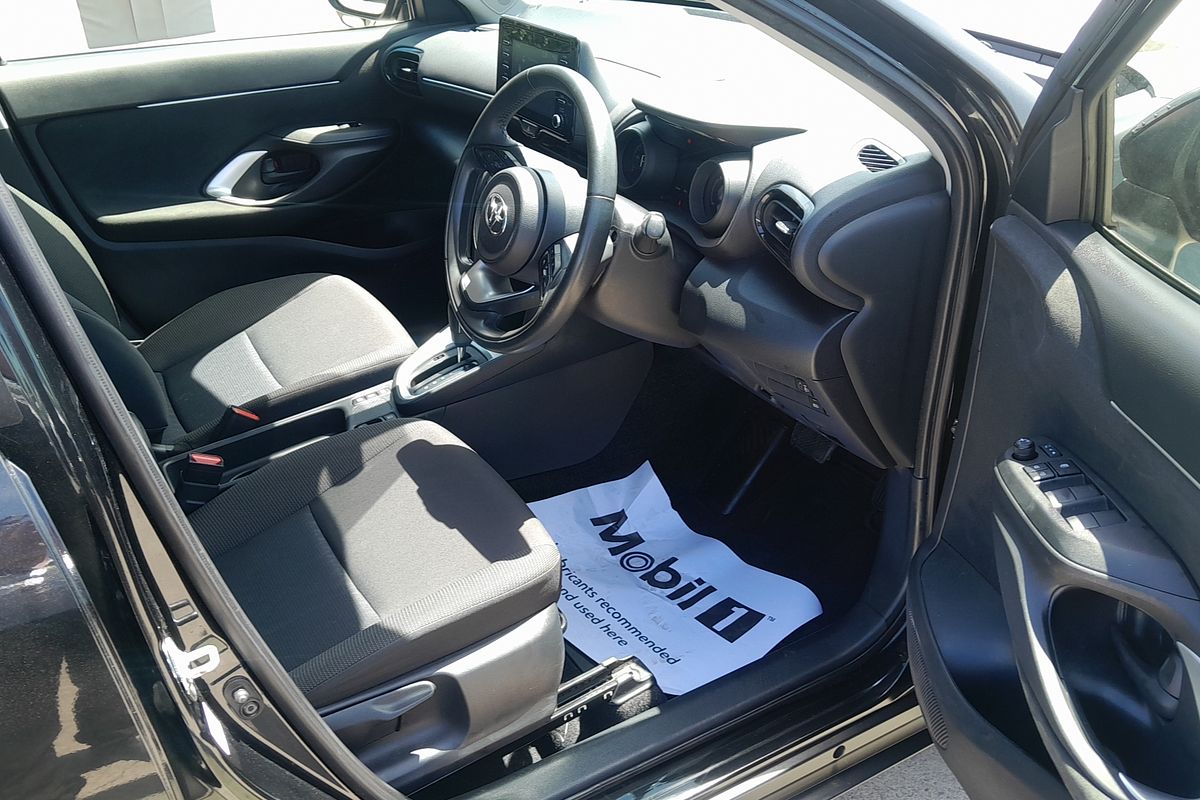 2023 Toyota Yaris Cross GX