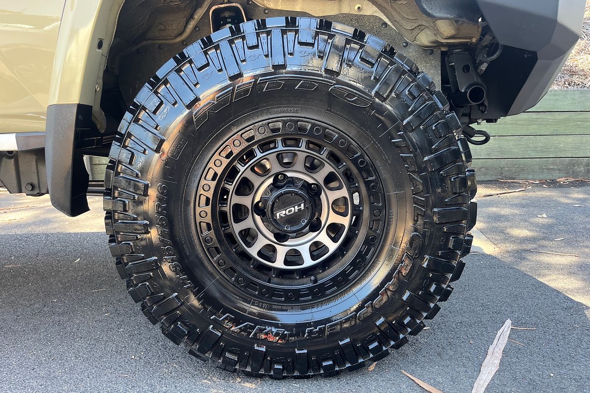 2024 Toyota Landcruiser GXL VDJL76R