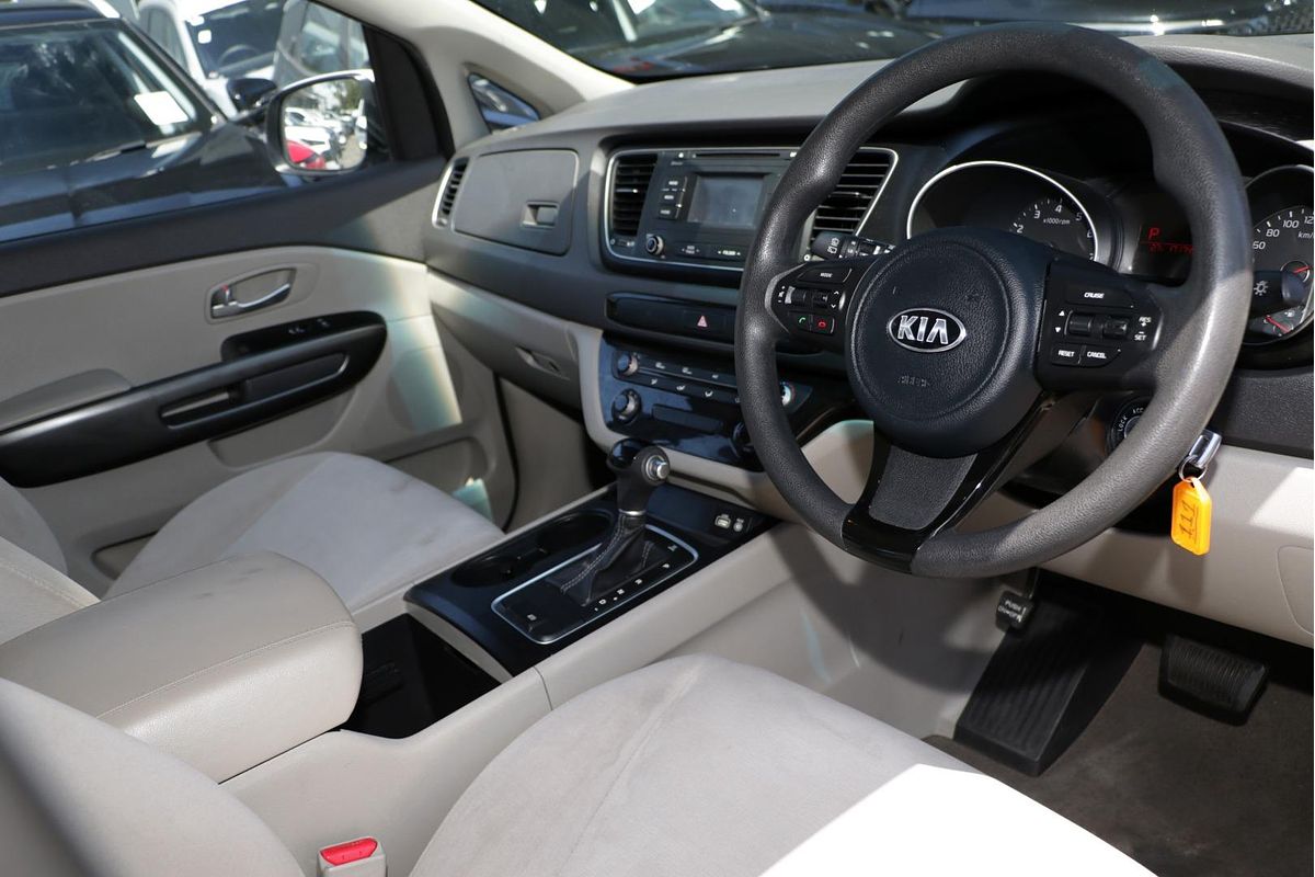 2015 Kia Carnival S YP