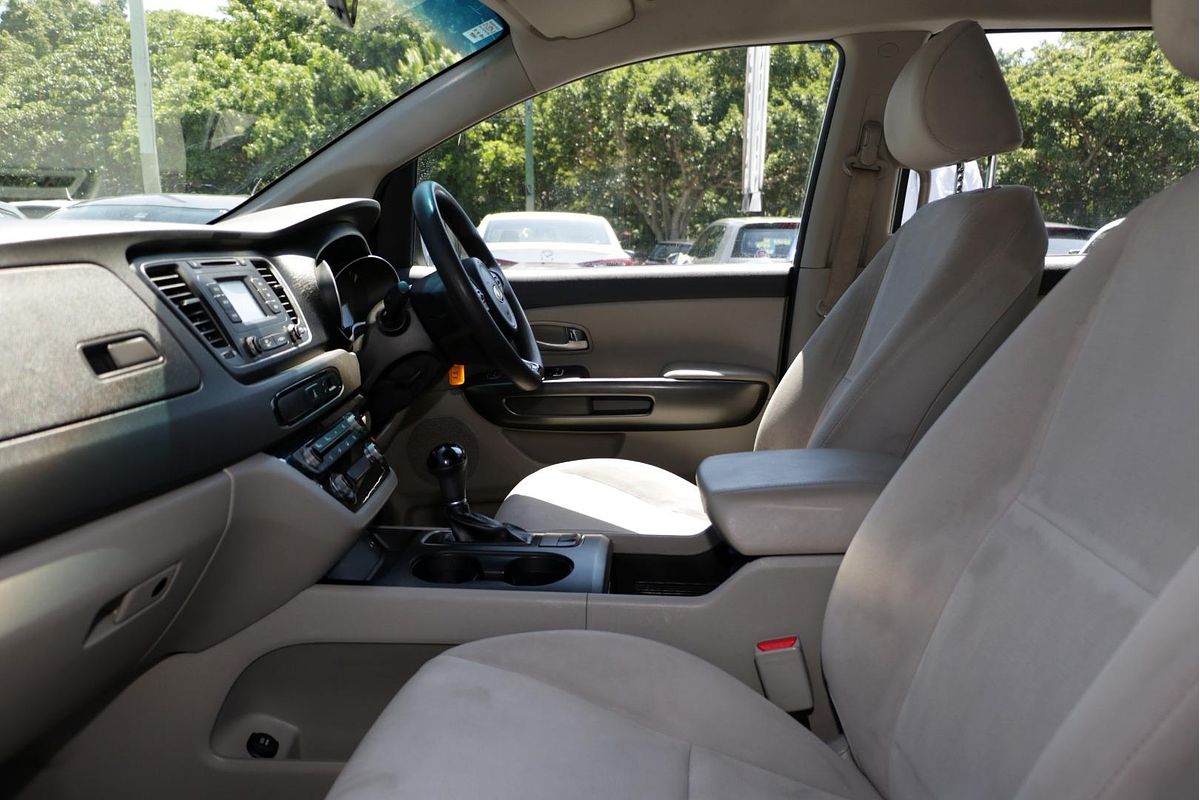 2015 Kia Carnival S YP