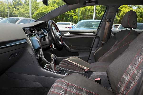 2014 Volkswagen Golf GTI 7