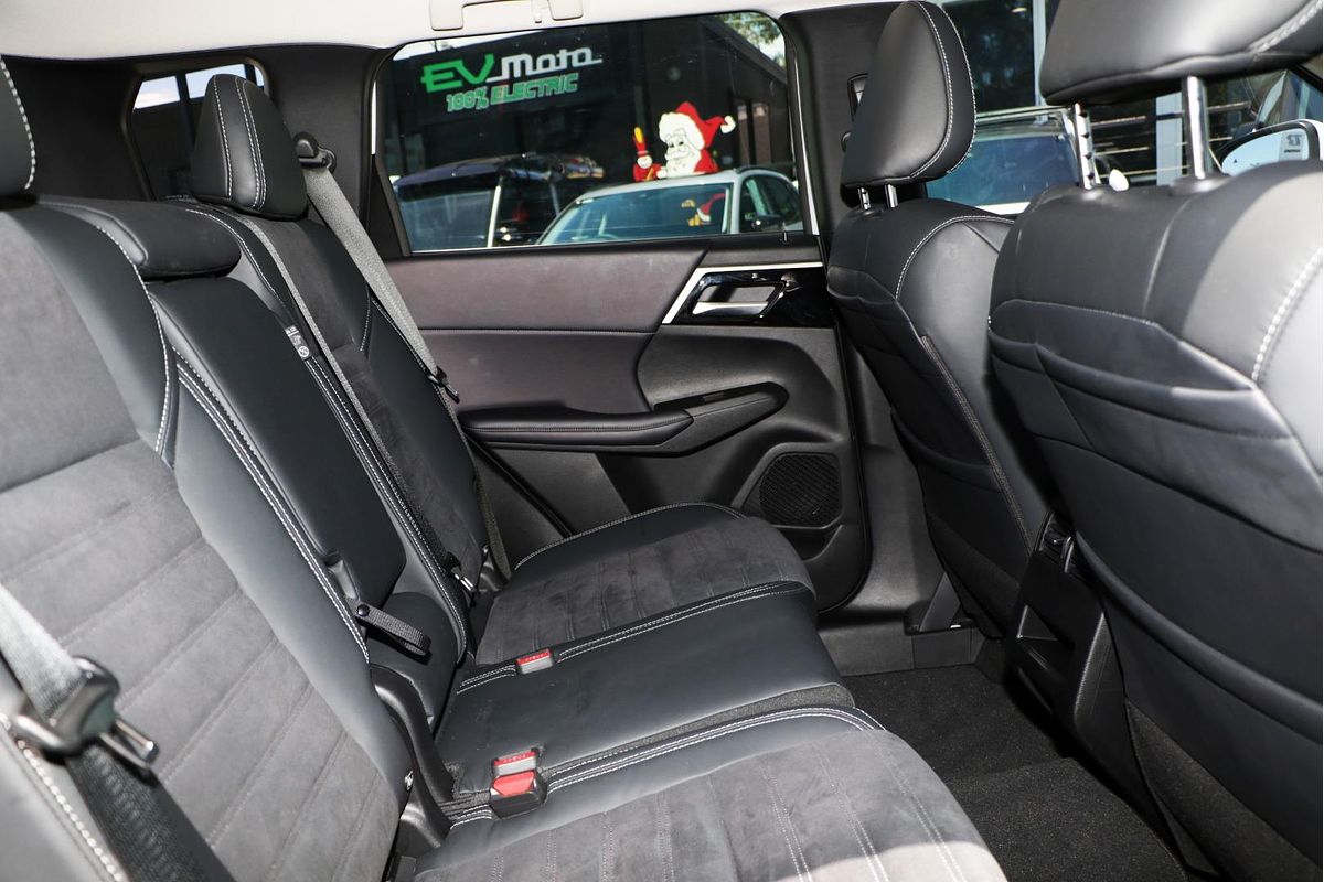 2022 Mitsubishi Outlander Aspire ZM