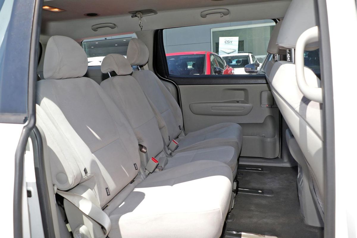 2015 Kia Carnival S YP