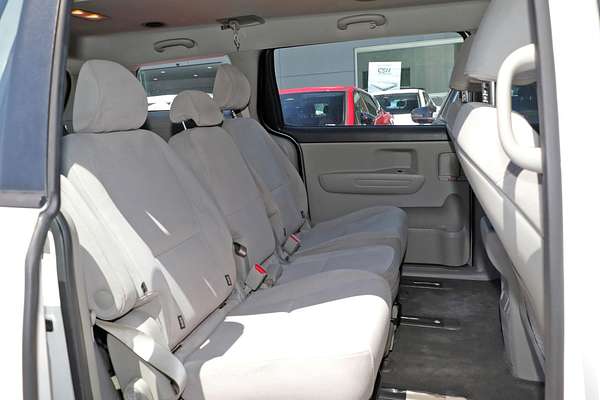 2015 Kia Carnival S YP