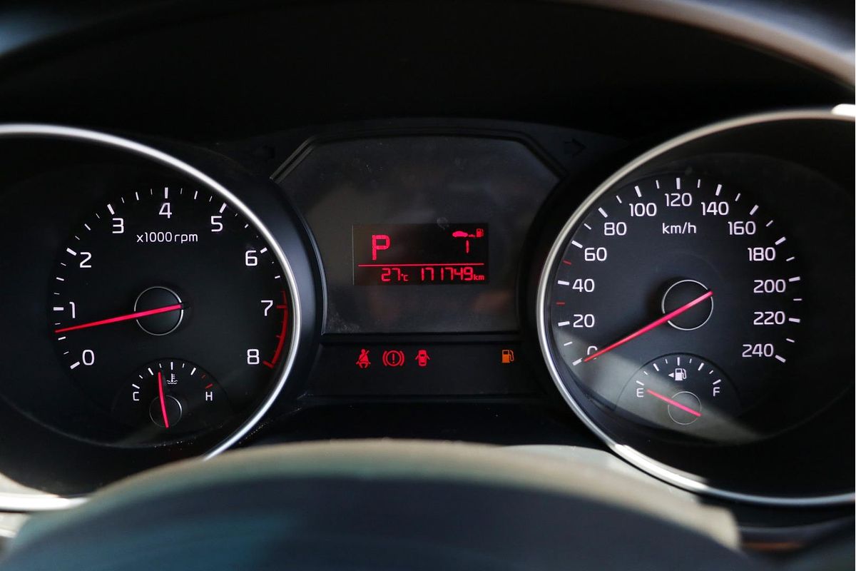 2015 Kia Carnival S YP