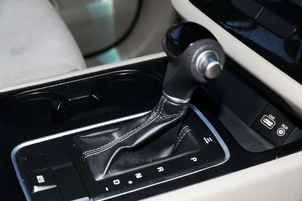 2015 Kia Carnival S YP