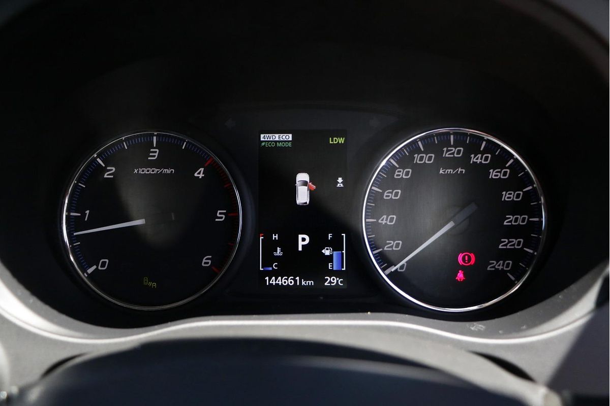 2016 Mitsubishi Outlander Exceed ZK