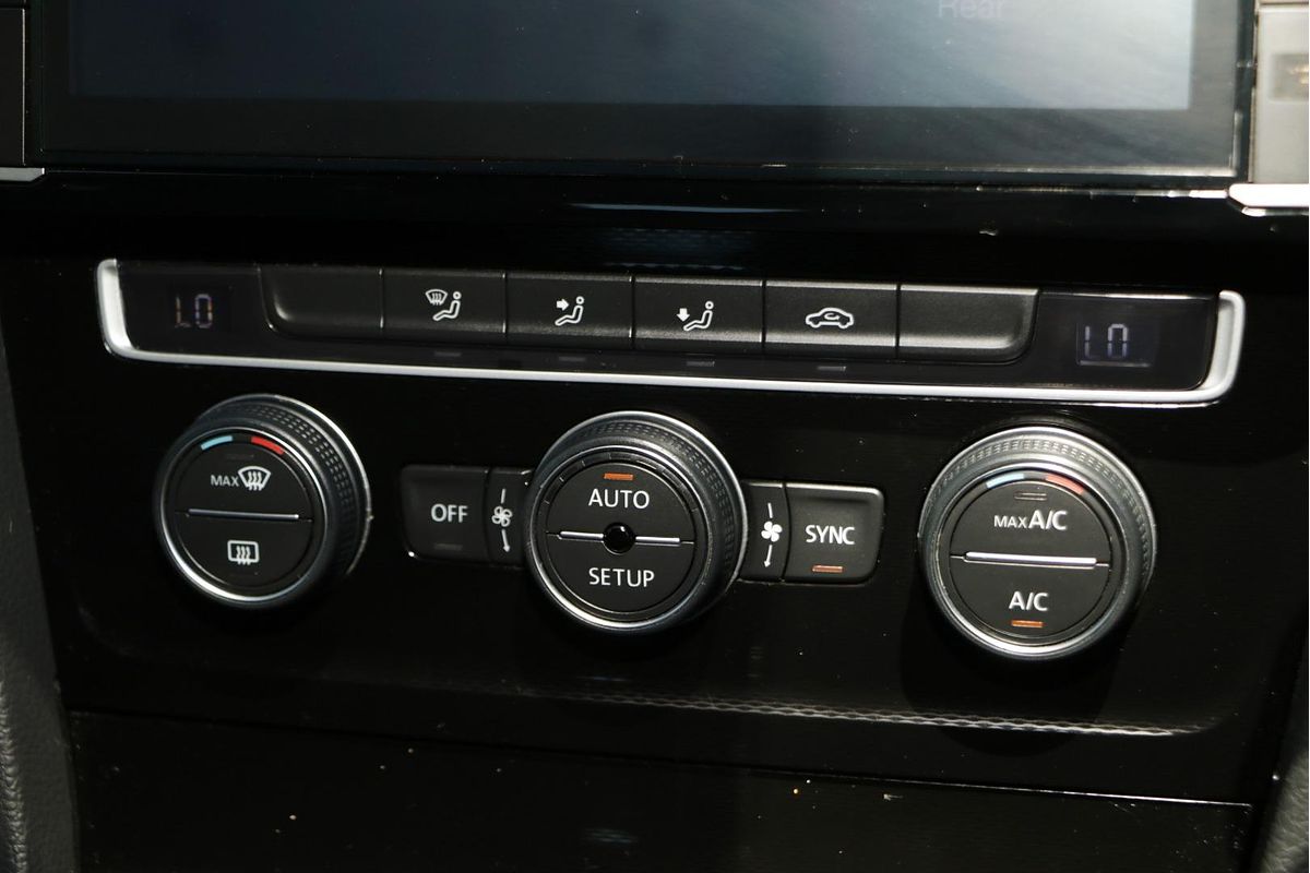 2014 Volkswagen Golf GTI 7