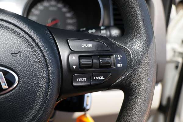 2015 Kia Carnival S YP