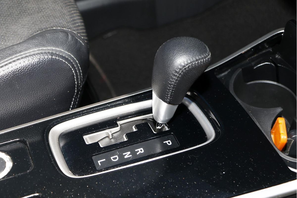 2016 Mitsubishi Outlander Exceed ZK