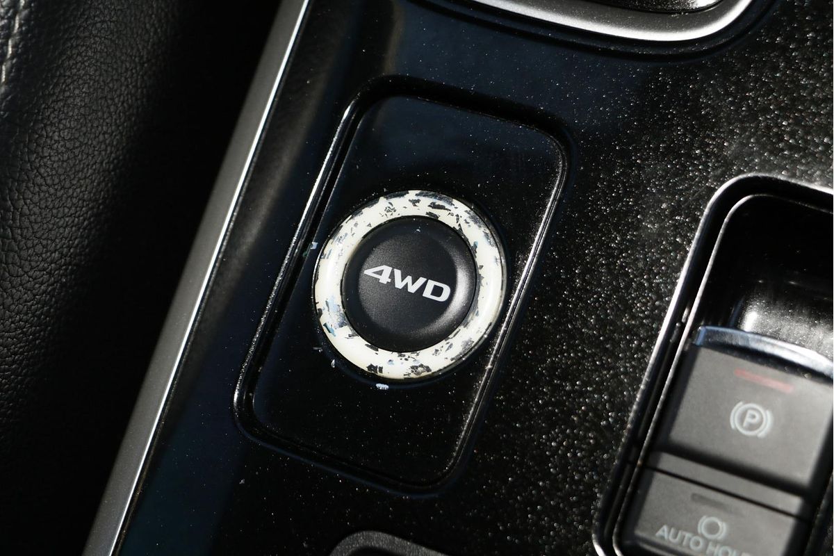 2016 Mitsubishi Outlander Exceed ZK