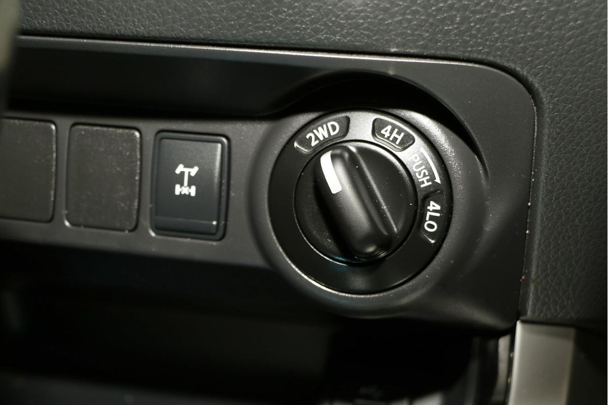 2016 Nissan Navara ST D23 4X4