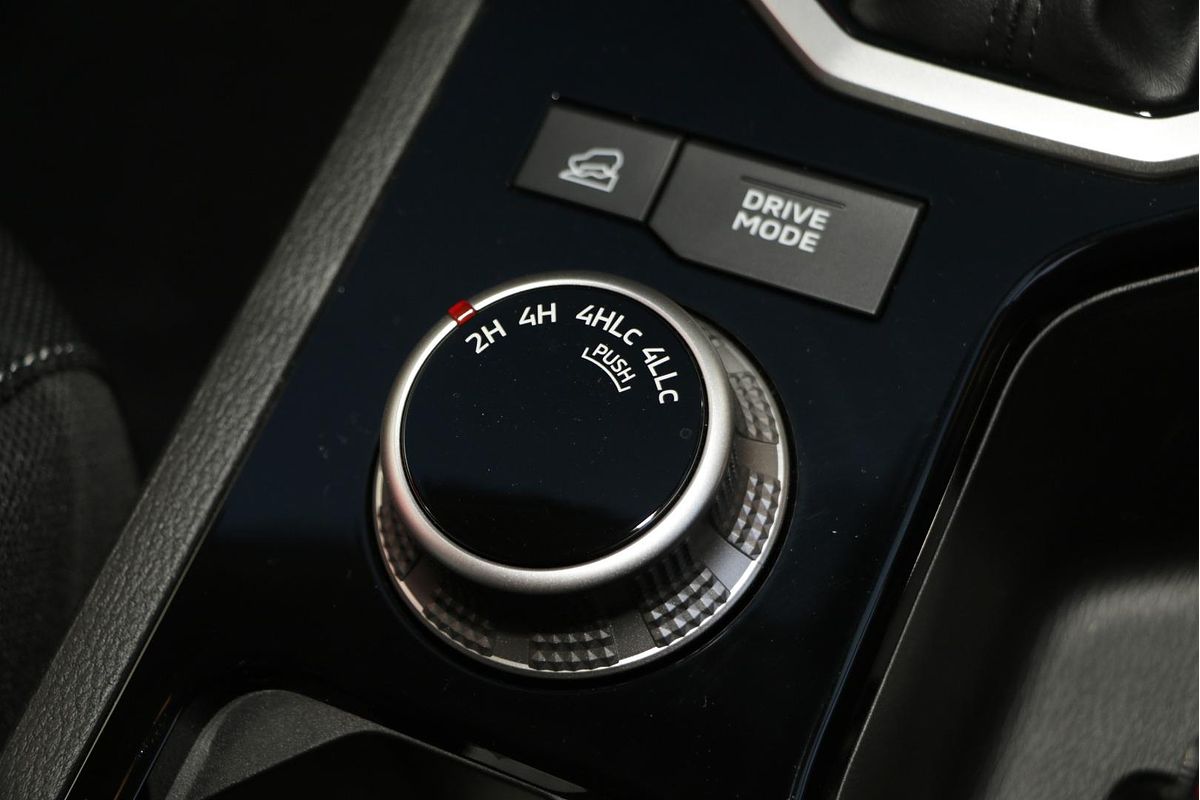 2025 Mitsubishi Triton GLS MV 4X4