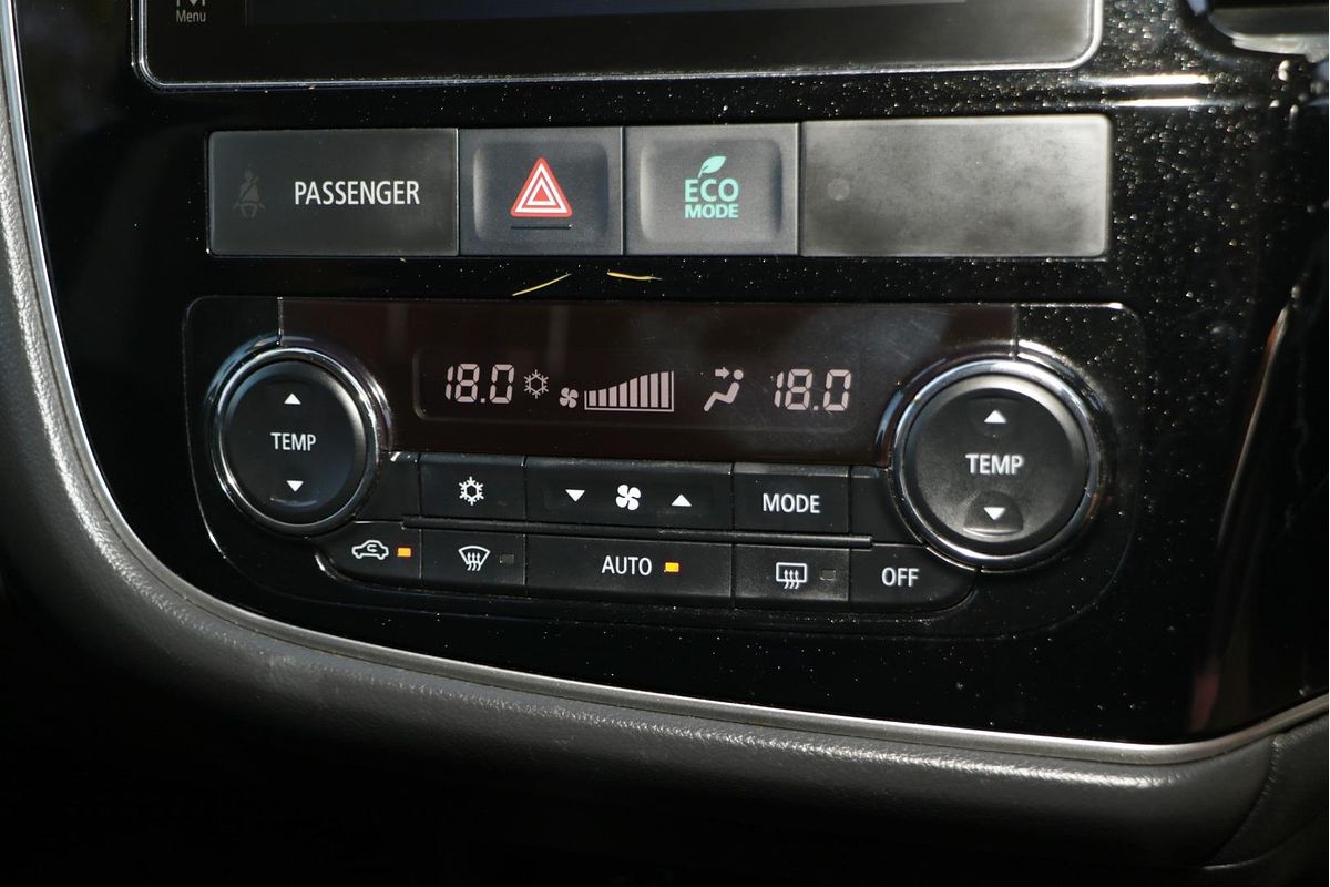 2016 Mitsubishi Outlander Exceed ZK