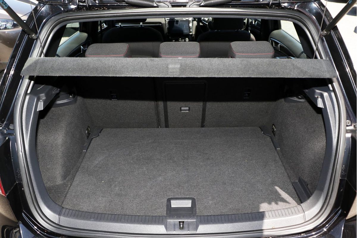 2014 Volkswagen Golf GTI 7