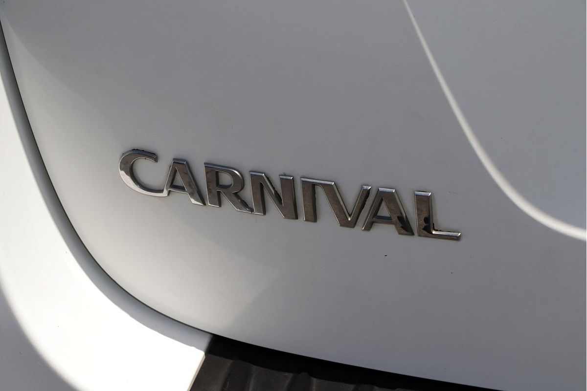 2015 Kia Carnival S YP