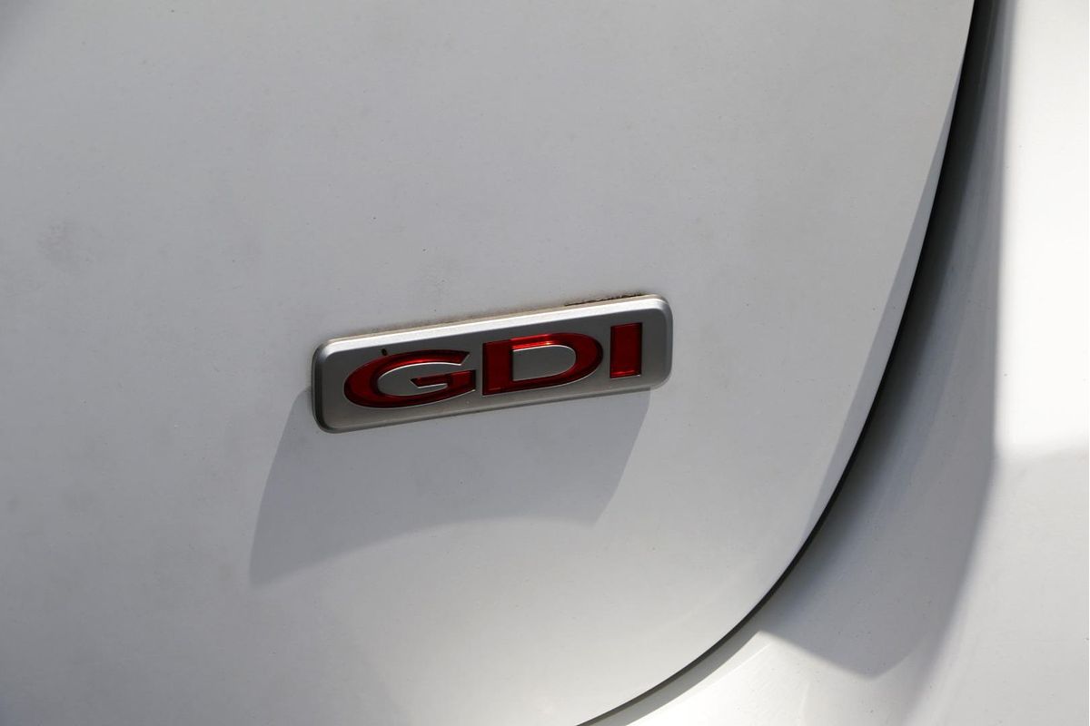 2015 Kia Carnival S YP