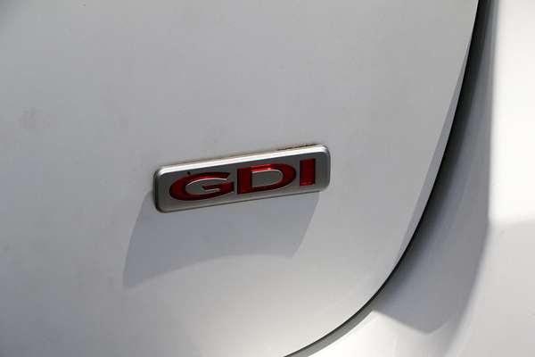 2015 Kia Carnival S YP