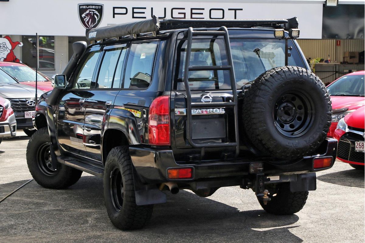 2009 Nissan Patrol ST-L GU 6