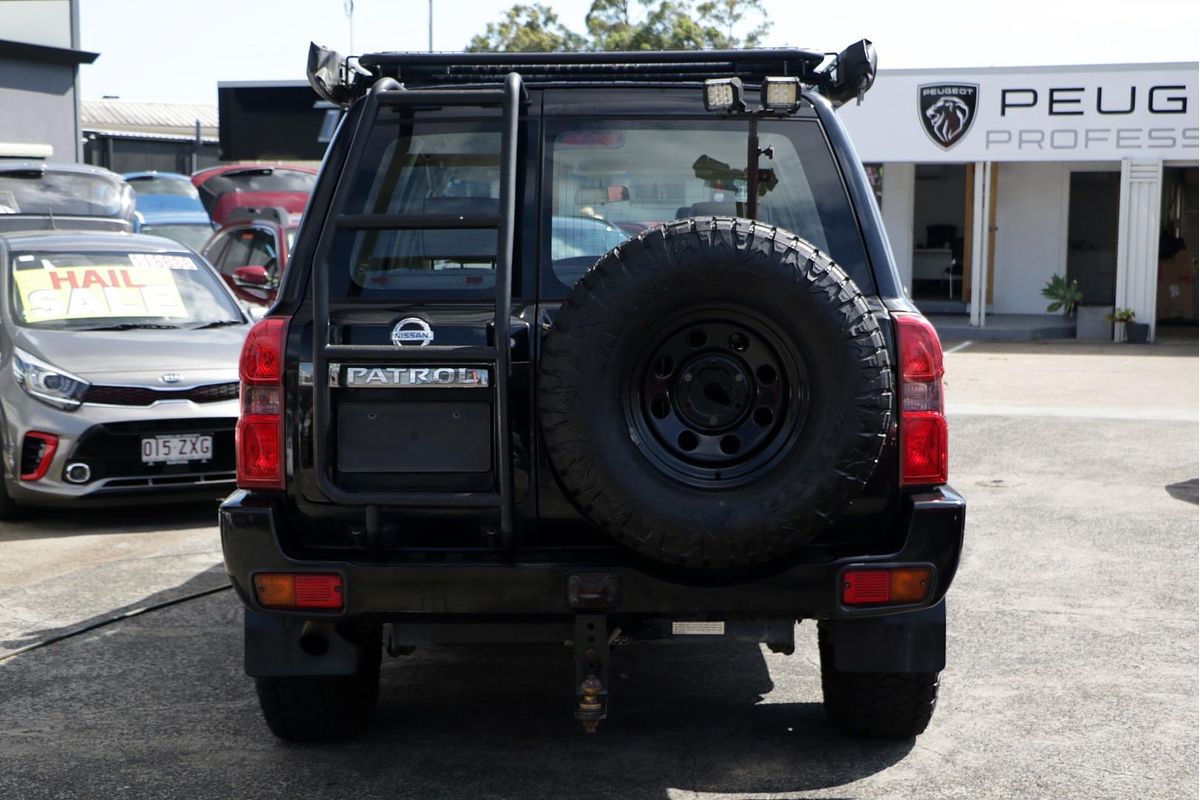 2009 Nissan Patrol ST-L GU 6