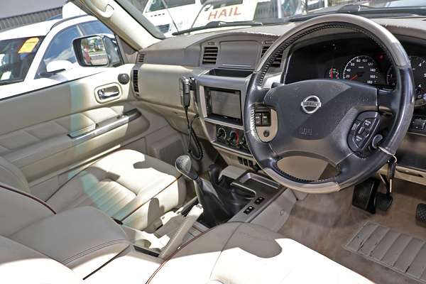 2009 Nissan Patrol ST-L GU 6
