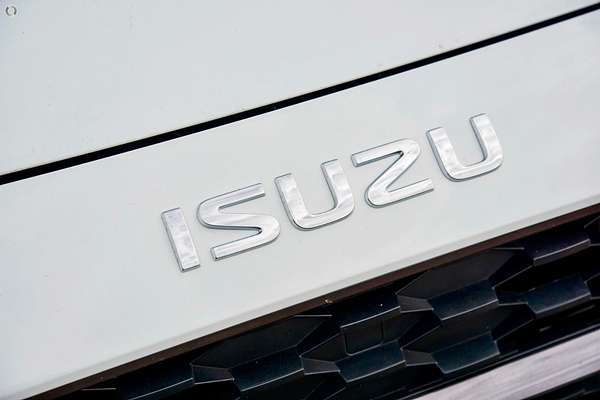 2025 Isuzu MU-X