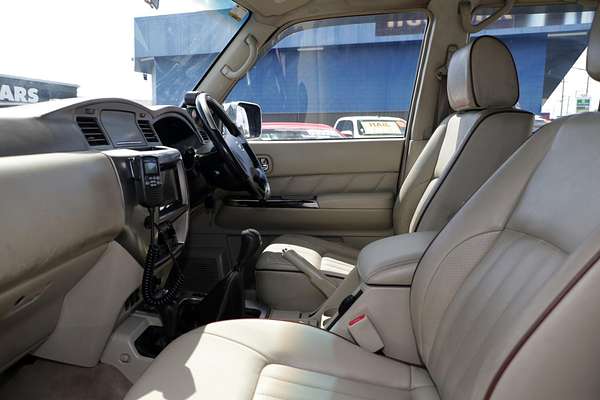 2009 Nissan Patrol ST-L GU 6