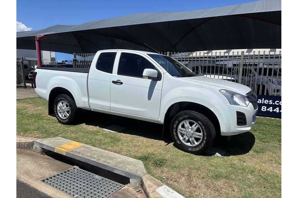 2017 Isuzu D-MAX SX High Ride Rear Wheel Drive