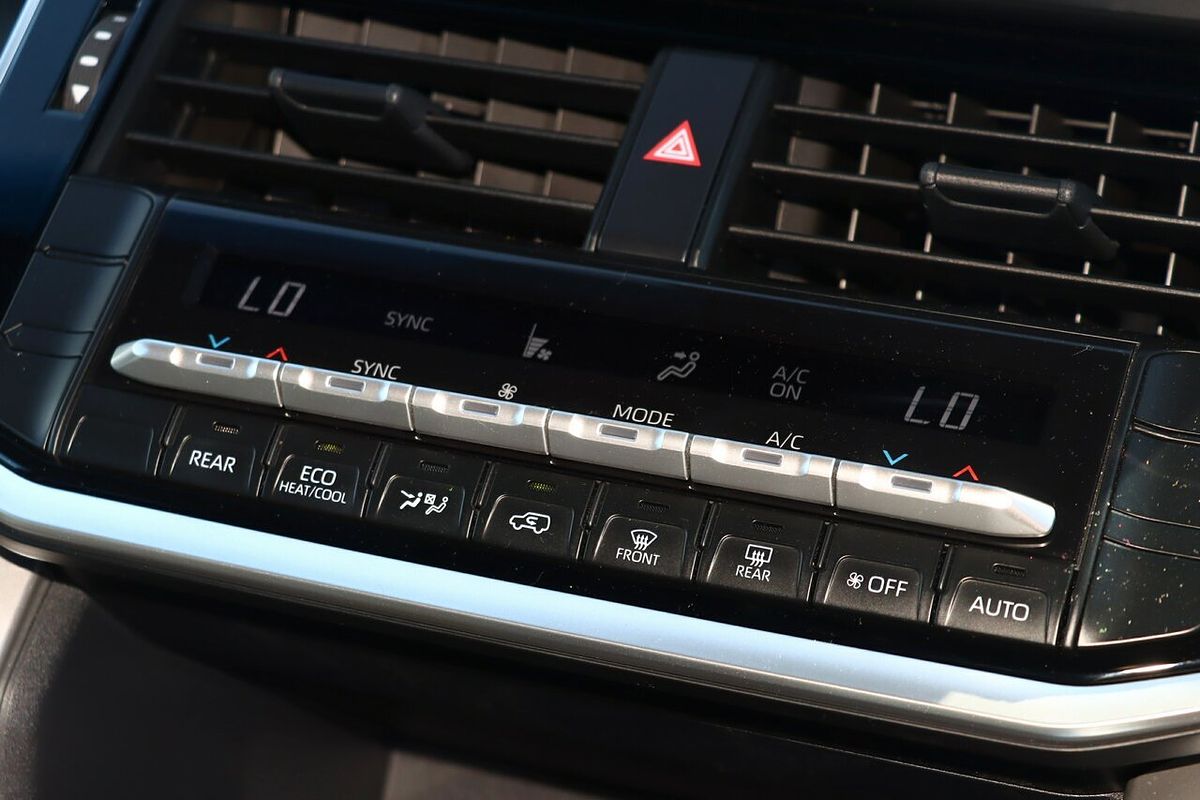 2024 Toyota Landcruiser GXL FJA300R