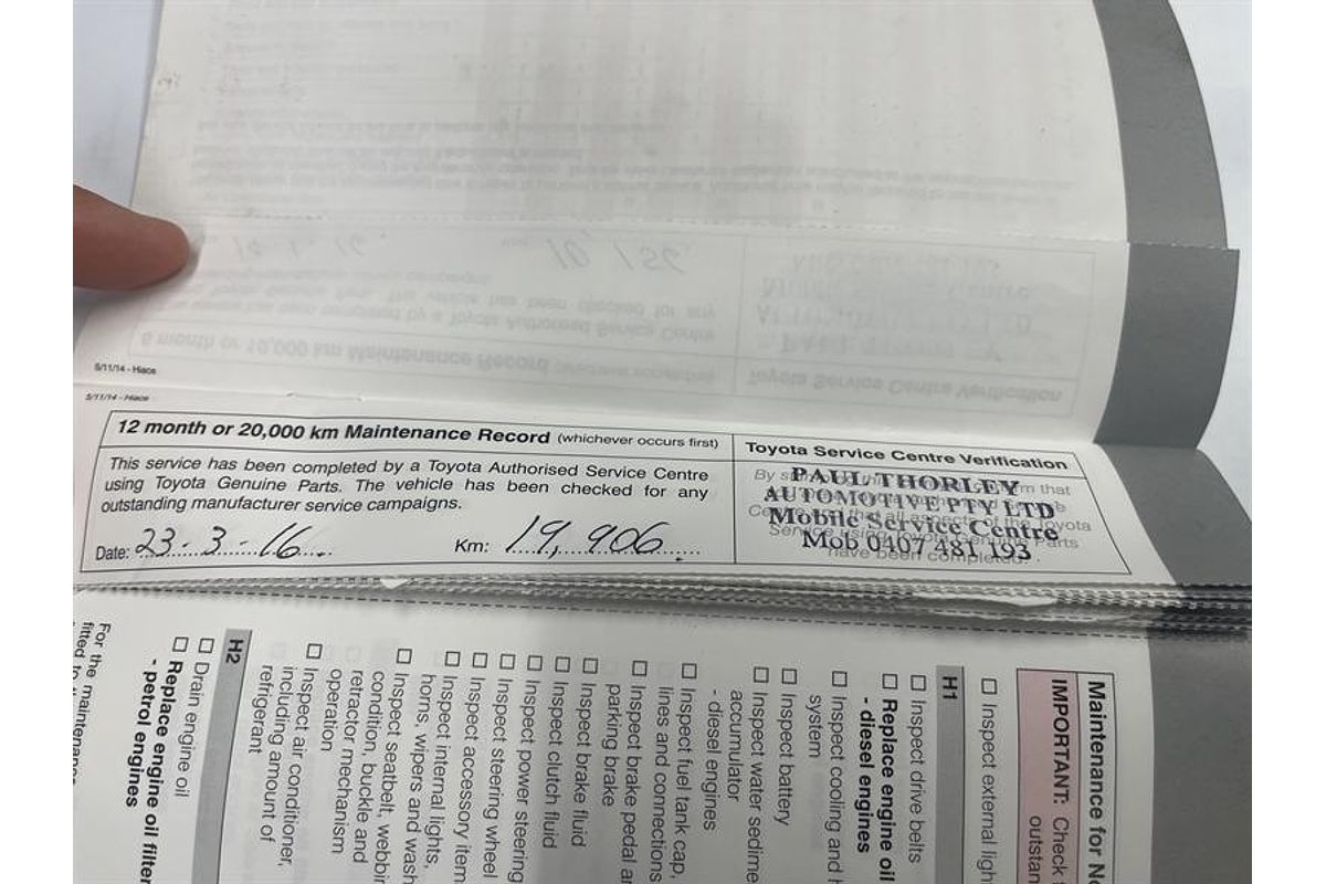 2015 Toyota Hiace Commuter KDH223R ELWB High Roof