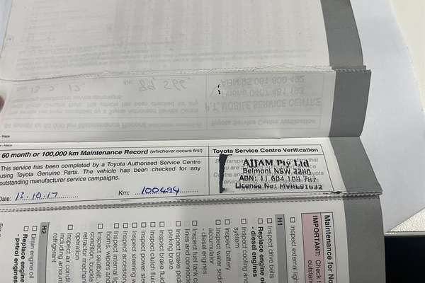 2015 Toyota Hiace Commuter KDH223R ELWB High Roof