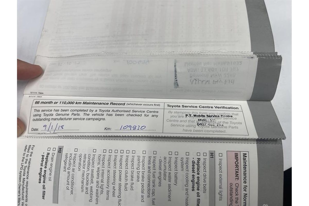 2015 Toyota Hiace Commuter KDH223R ELWB High Roof