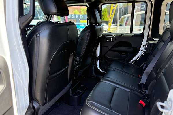 2022 Jeep Wrangler Unlimited Overland JL