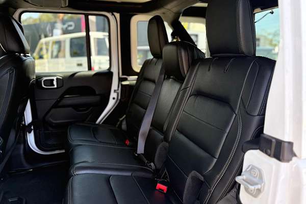 2022 Jeep Wrangler Unlimited Overland JL