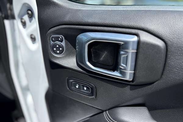 2022 Jeep Wrangler Unlimited Overland JL