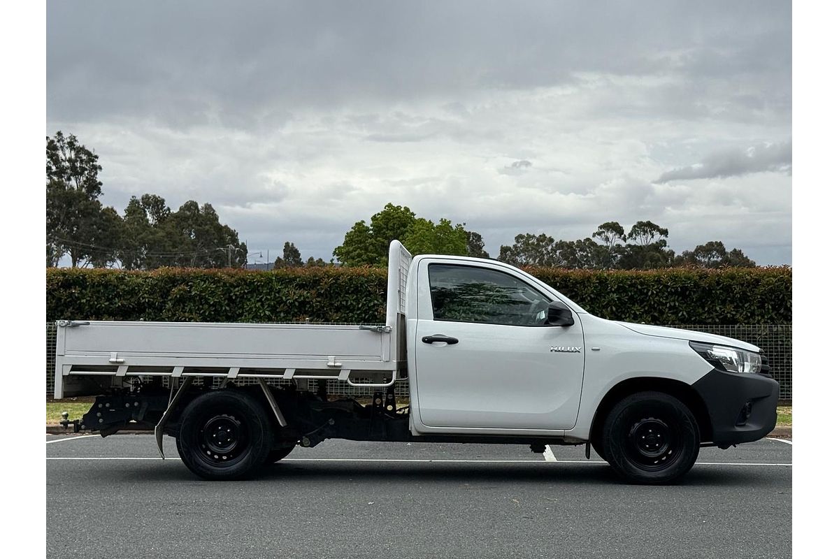 2017 Toyota Hilux WORKMATE GUN122R REAR WHEEL DRIVE