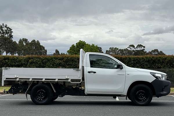 2017 Toyota Hilux WORKMATE GUN122R REAR WHEEL DRIVE