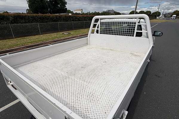 2017 Toyota Hilux WORKMATE GUN122R REAR WHEEL DRIVE