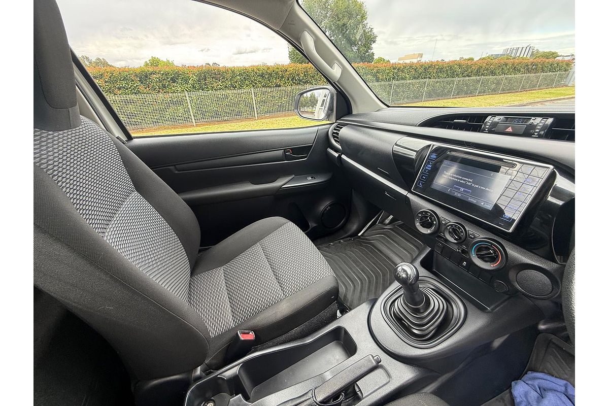 2017 Toyota Hilux WORKMATE GUN122R REAR WHEEL DRIVE