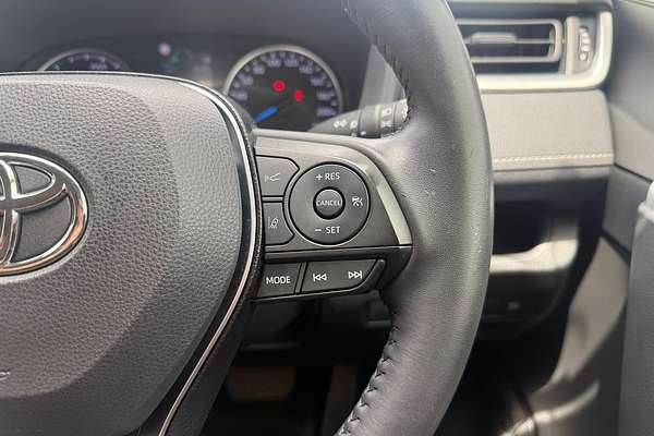 2020 Toyota RAV4 GXL AXAH52R