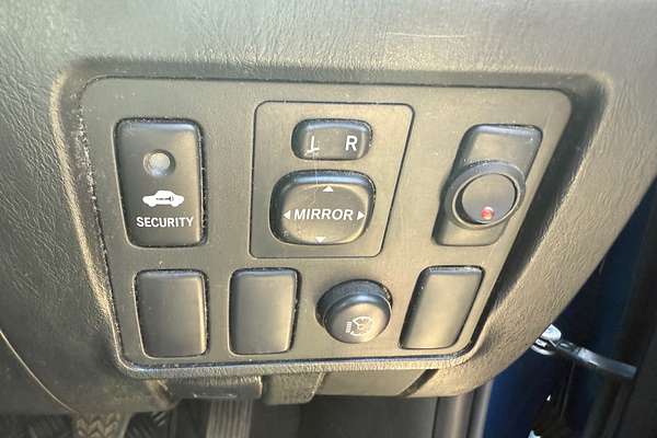 2014 Toyota Hilux SR KUN26R 4X4