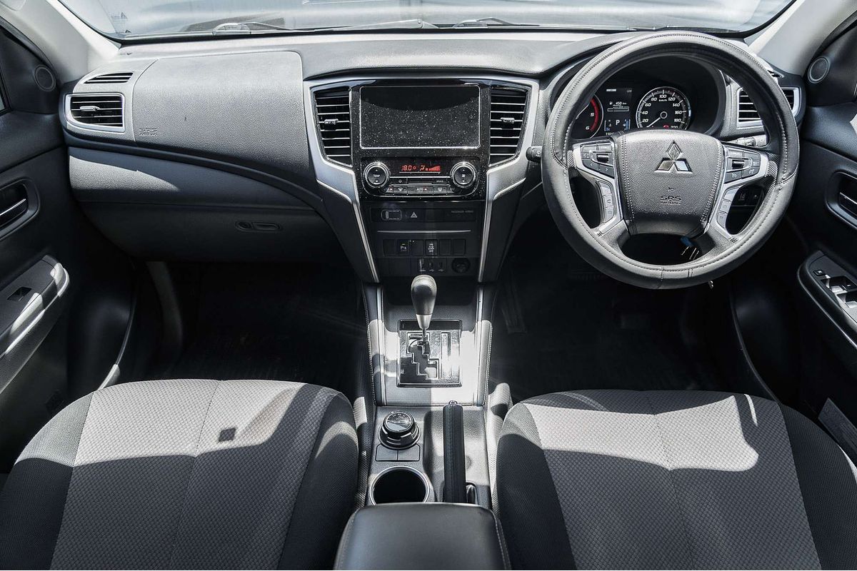 2020 Mitsubishi Triton GLX+ MR 4X4