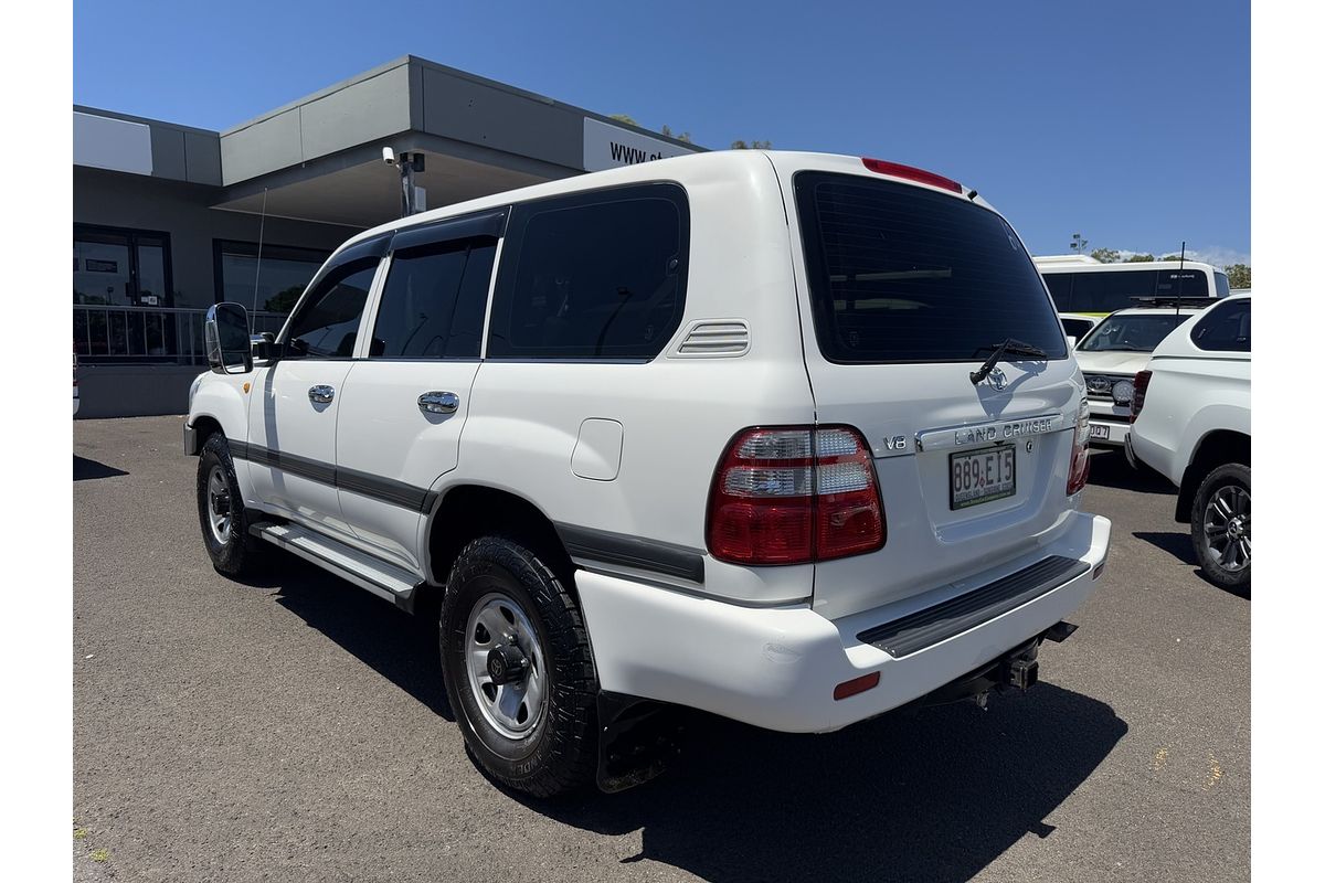 2003 Toyota Landcruiser GXL UZJ100R