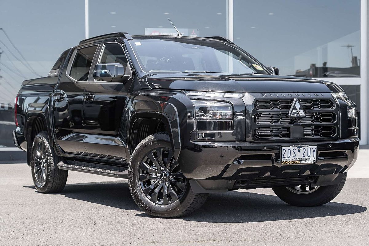 2025 Mitsubishi Triton GSR MV 4X4