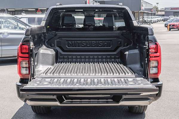 2025 Mitsubishi Triton GSR MV 4X4