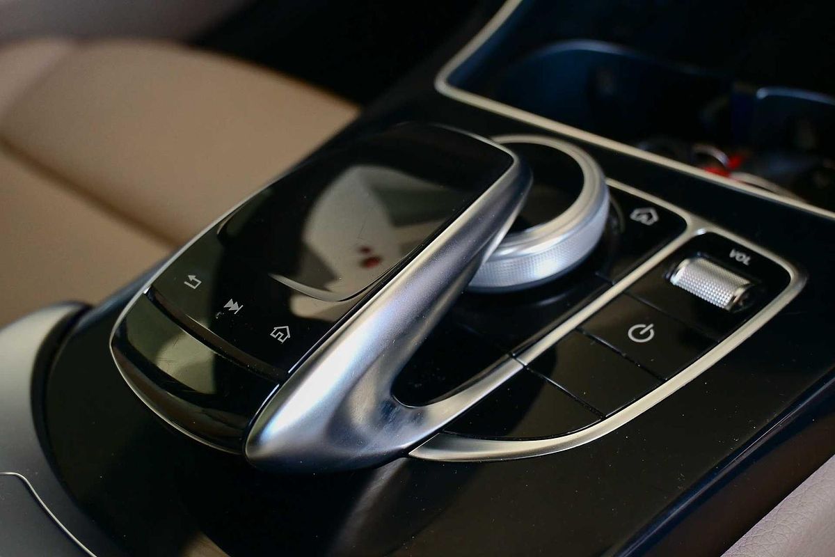 2019 Mercedes-Benz C-Class C200 W205