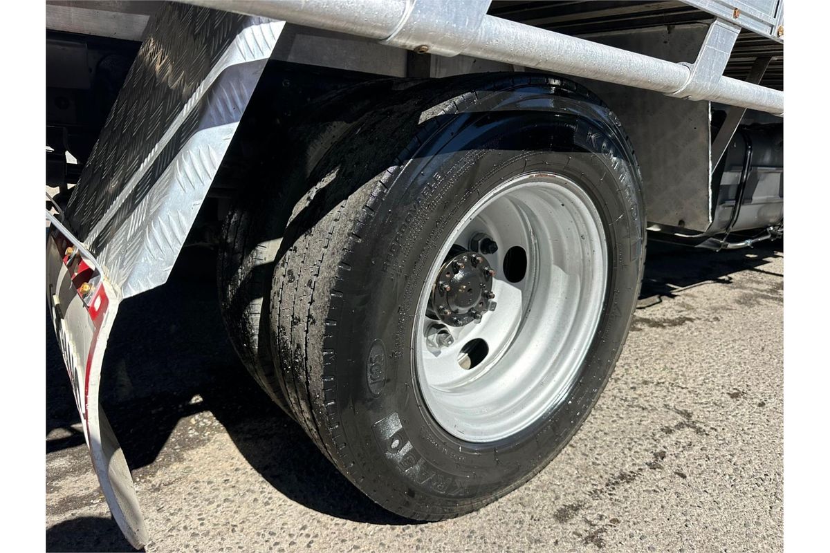 2018 Hino 300 Series 617 4x2 MWB